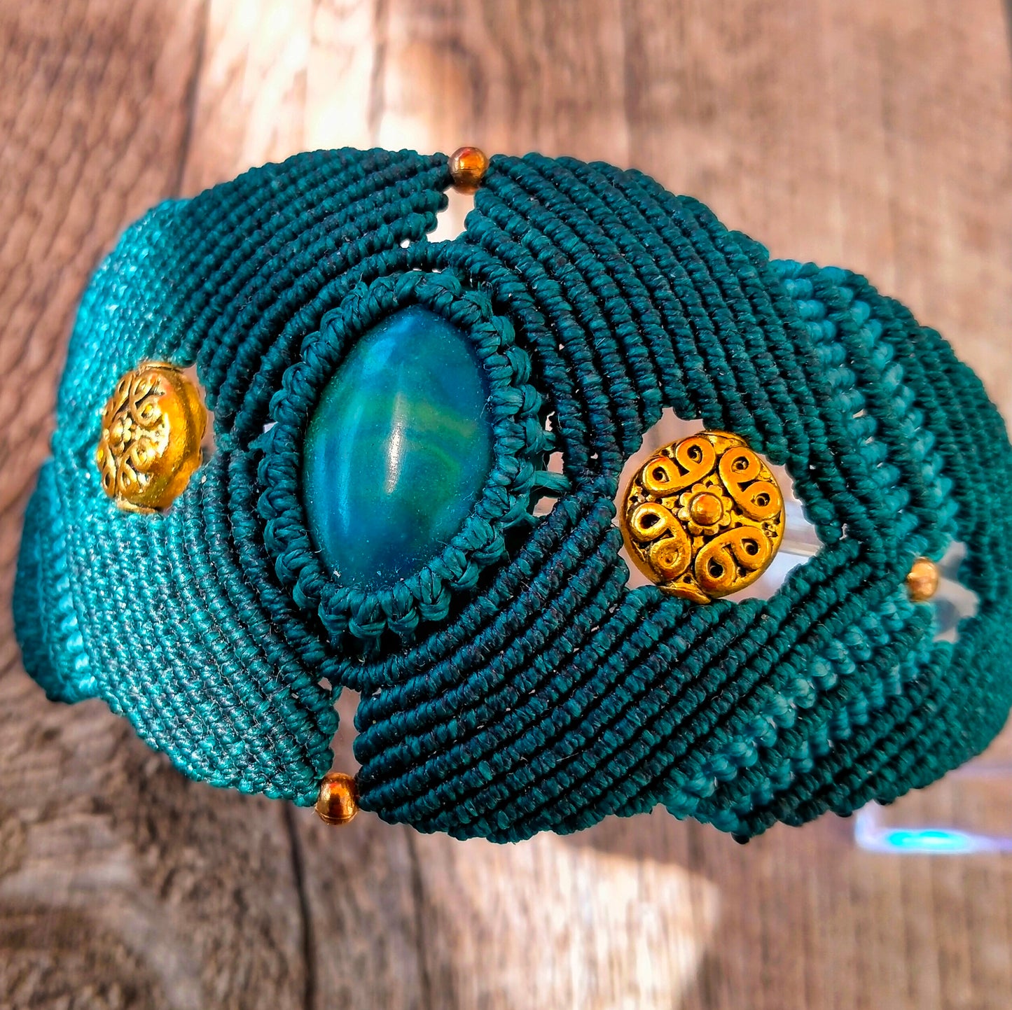 Bracelet "Oasis" - Manchette Macramé Vert Bleu Perles Dorées