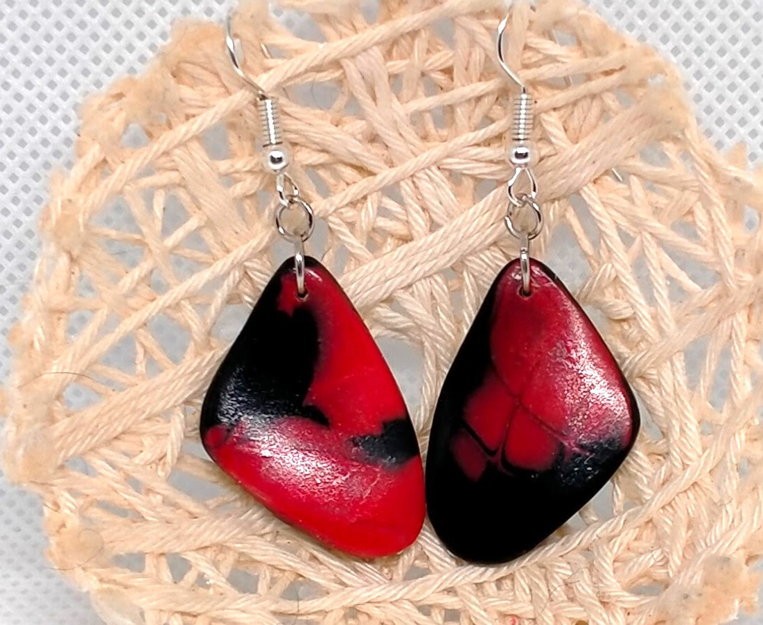Boucles d'Oreilles "Vibrance" - Argile Polymère Rouge Noir Crochets Argentés - Au Gré des Idées