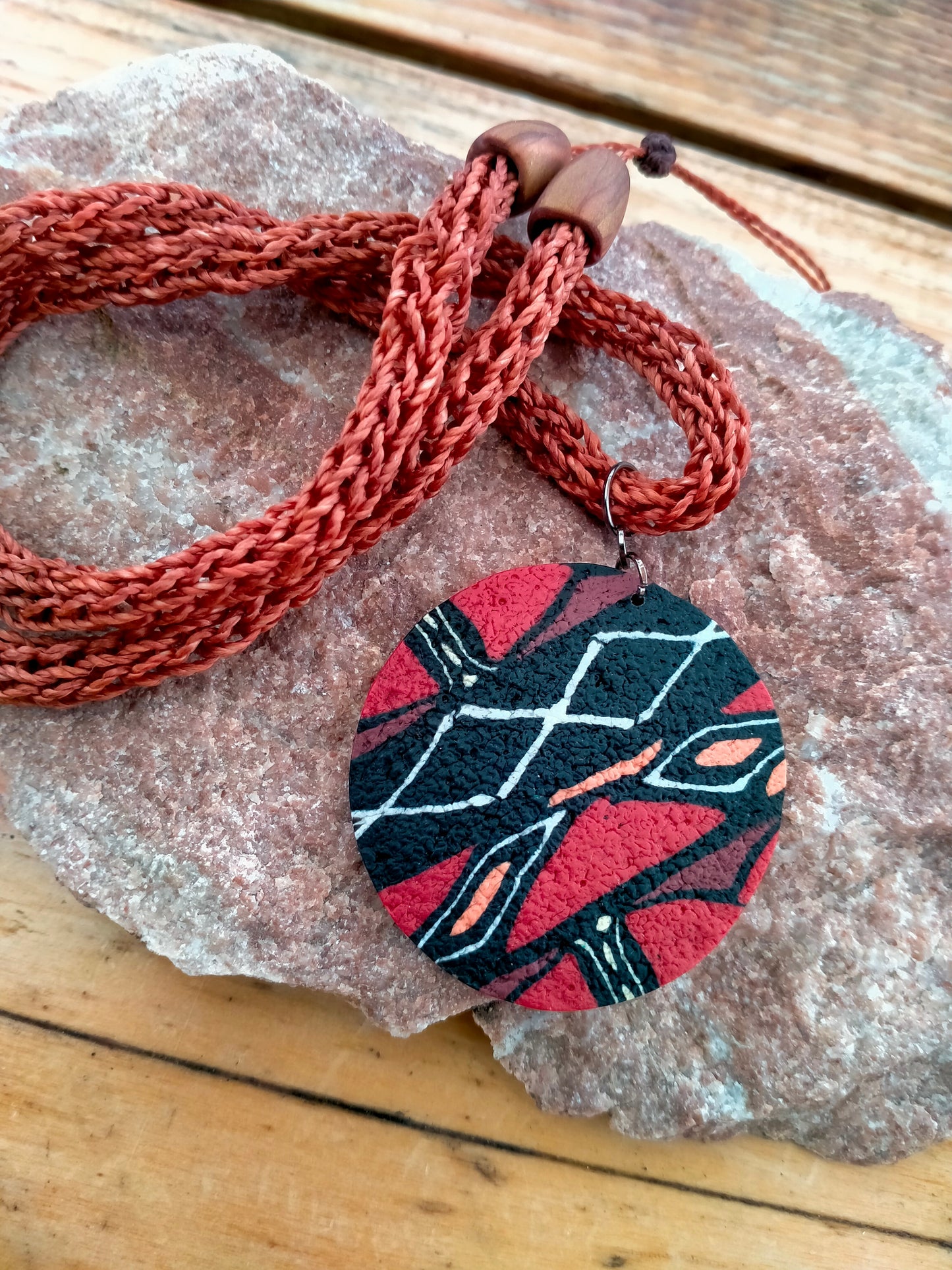 Collier "Lagos" - Pendentif Inspiration Africaine - Macramé Artisanal