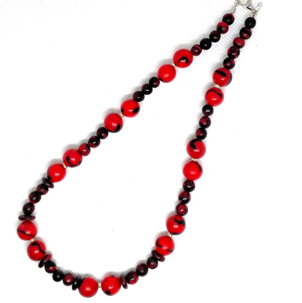 Collier à perles rouge et noir