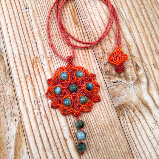 Collier "Horus" Macramé Œil de Faucon - Pierres Naturelles