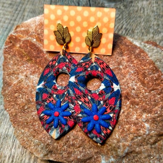 Boucles d'Oreilles "Solara" - Argile Polymère Bleu Rouge Noir Blanc Clous Dorés