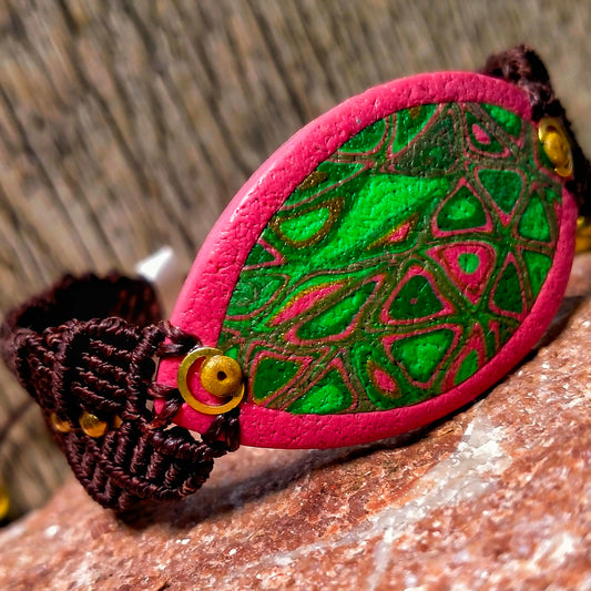 Bracelet "Éclat" - Macramé Fil Chocolat Cabochon Rose Vert