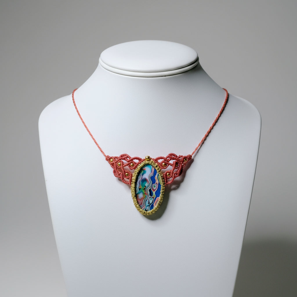 Collier "Sérénité" - Ras du Cou Macramé Cannelle Or